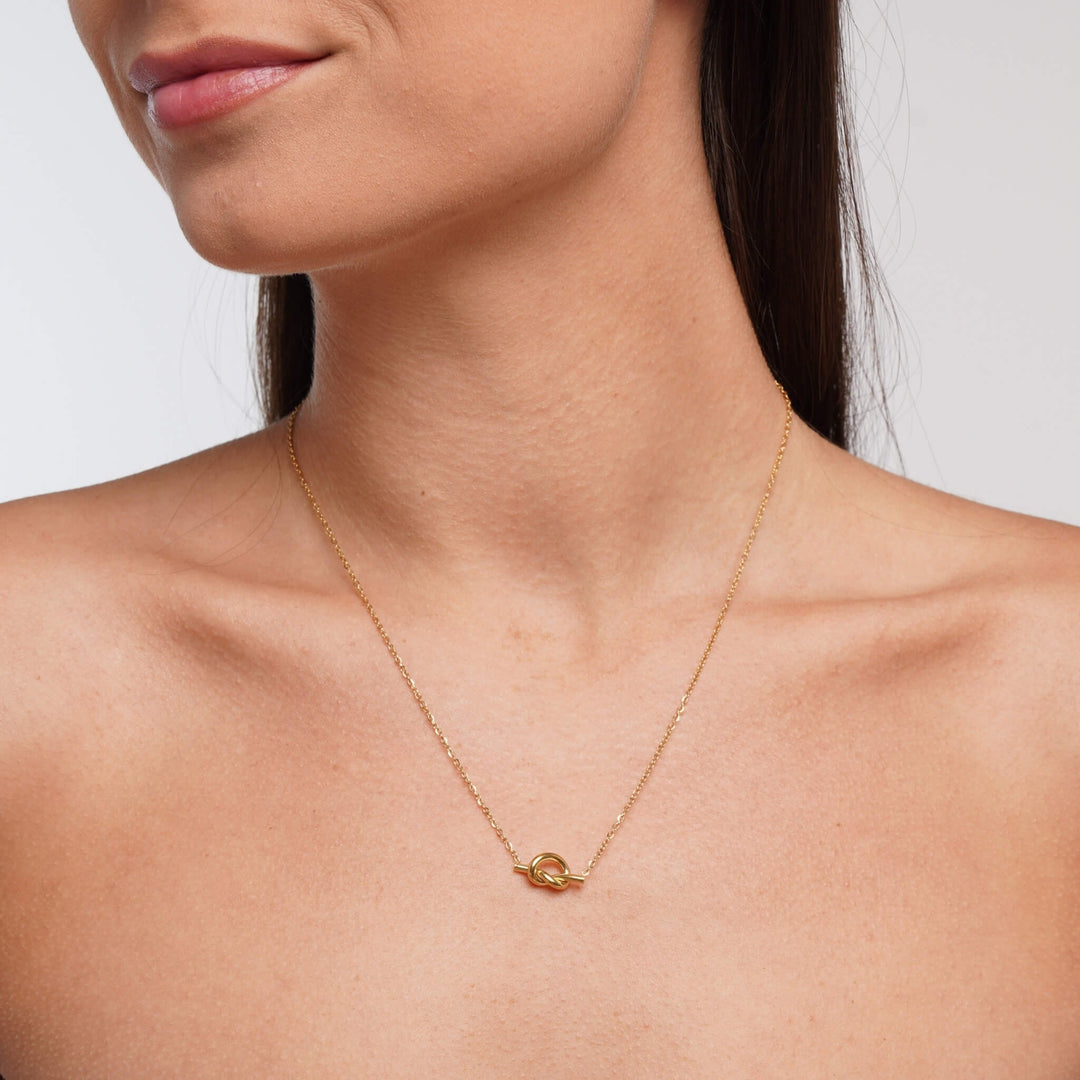 Knot Necklace
